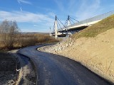 Stary Sącz zyskał nowy odcinek Velo Dunajec. To przejazd dla rowerzystów pod mostem św. Kingi [ZDJĘCIA]