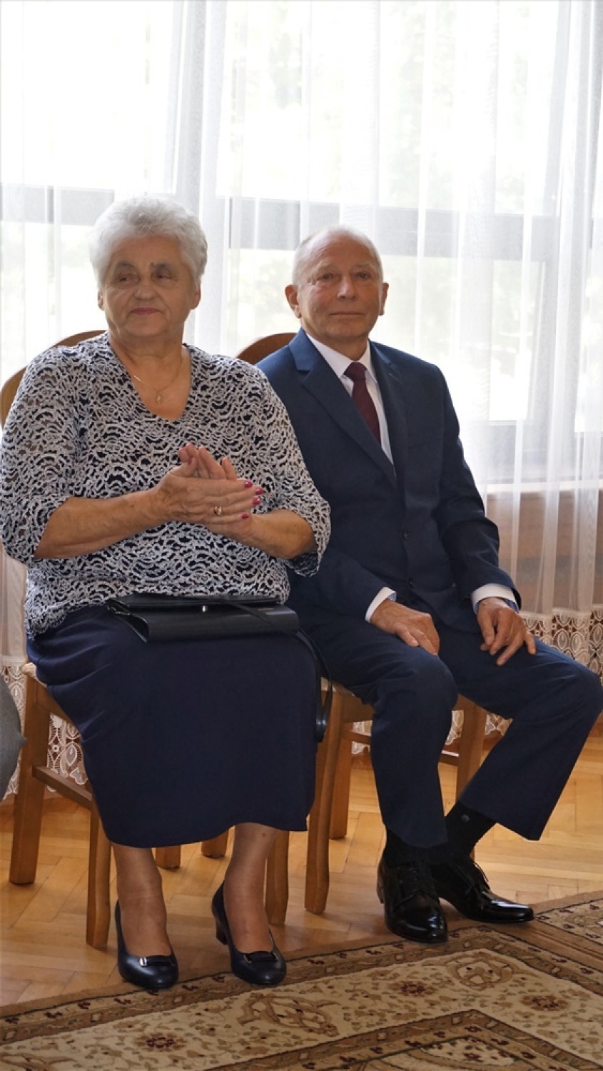 Złote i diamentowe gody w Kraśniku. Sześć par świętowało piękne jubileusze (ZDJĘCIA, WIDEO)