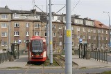 Na ul. Marynarki Polskiej w Gdańsku samochód zderzył się z tramwajem