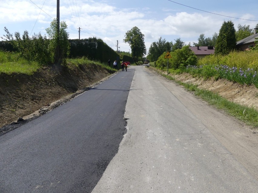 Starosta jeździł po gminie Skołyszyn i sprawdzał, jak remontują drogi [ZDJĘCIA]