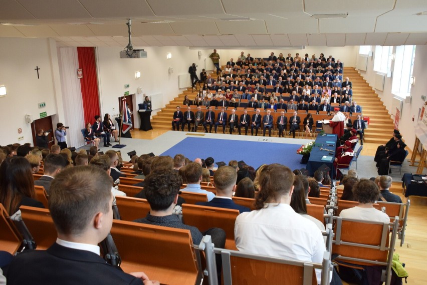 Uroczysta inauguracja nowego roku akademickiego w Karpackiej Państwowej Uczelni w Krośnie [ZDJĘCIA]