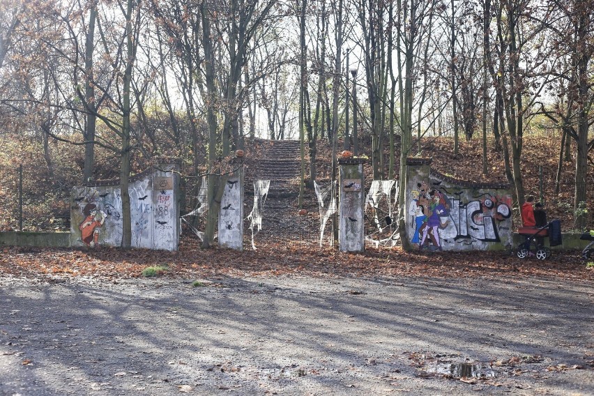 Nowy mural Kawu można podziwiać przy jednym z wejść na...