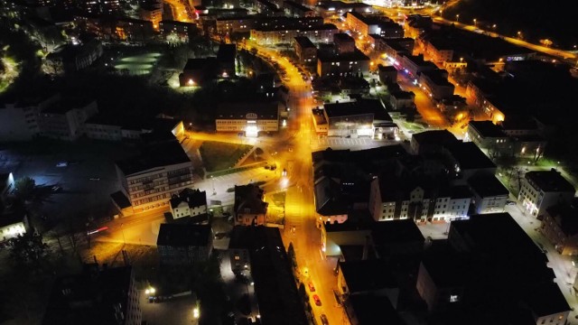 Nocny Wodzisław Śląski widziany z lotu ptaka. Zobaczcie zdjęcia zrobione z drona