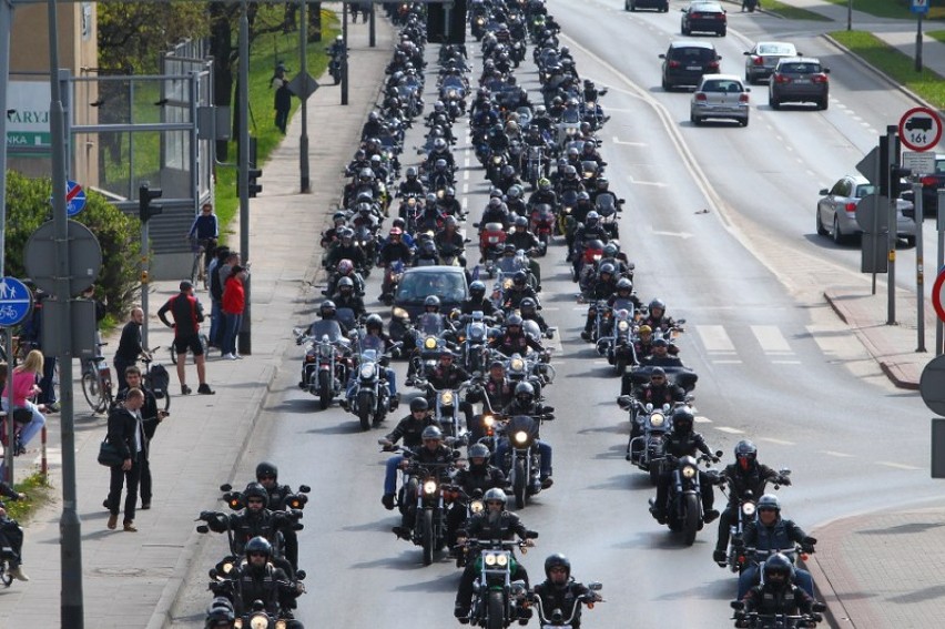 Parada motocyklistów w Poznaniu