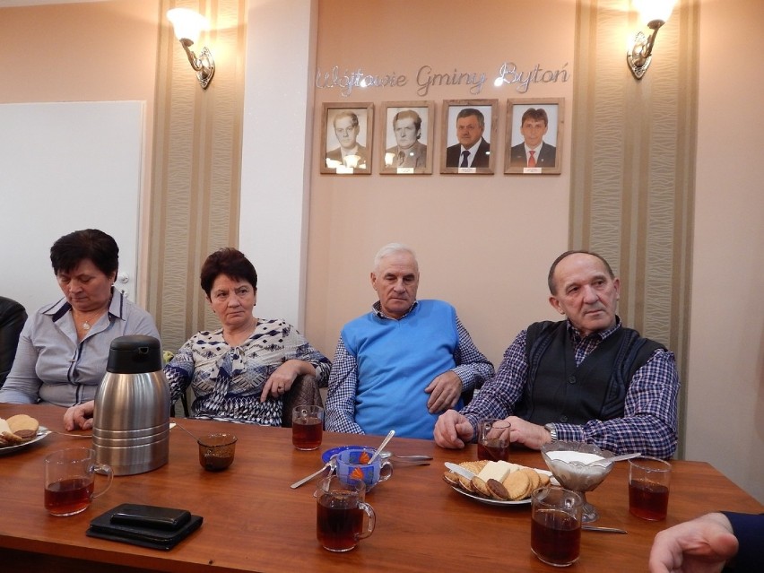 "Bezpieczny senior” - spotkanie w Bytoniu z policjantami z Radziejowa [zdjęcia]