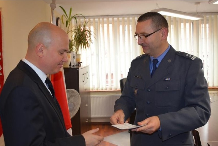 Dyrektor ZK Malbork wręczył odznakę od ministra za "Żywą pamięć"