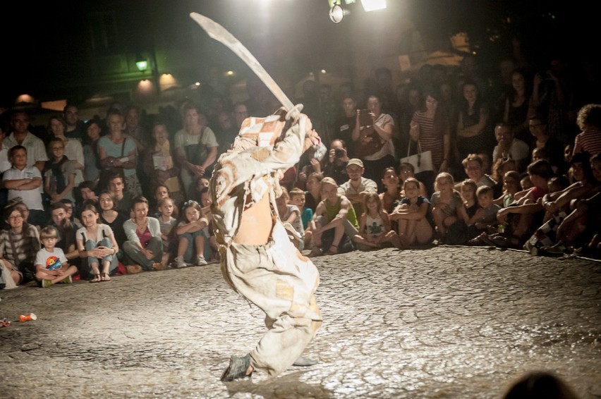 Festiwal Sztuka Ulicy 2016, Warszawa. Magiczne lalki pana...