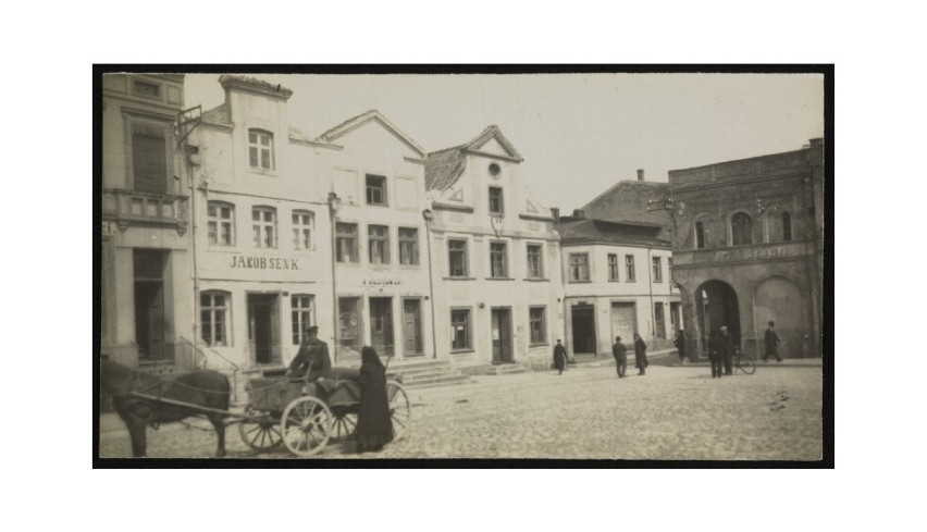 Fotografia wąbrzeskiego rynku wykonana po 1918 r.