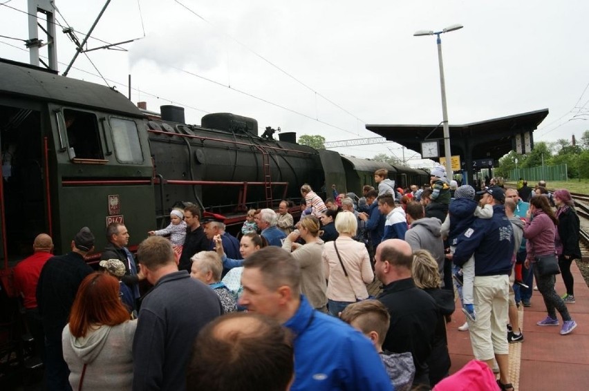 Zobacz pociągi jeżdżące na trasie Wrocław - Brzeg i Brzeg -...