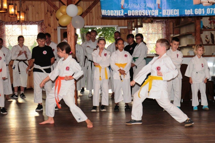 Gostyń. Karatecy zainaugurowali nowy sezon treningowy od zgrupowania w Starym Gostyniu [ZDJĘCIA] 