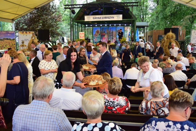 Uroczystość dożynkowa o zasięgu powiatowo - gminnym tym razem odbyła się w Łabiszynie