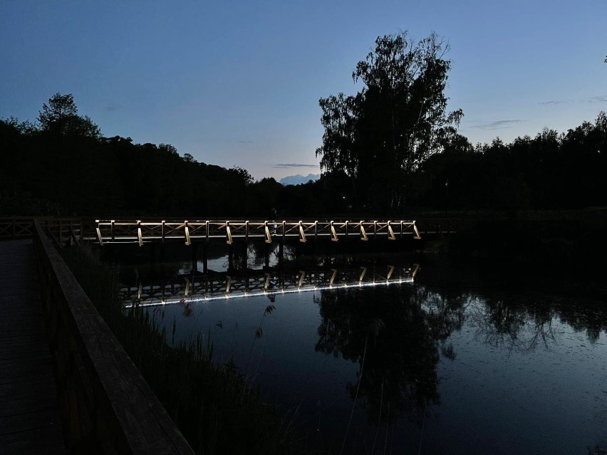 Podświetlany drewniany pomost, kąpielisko z wielką zjeżdżalnią, restauracja - jakie jeszcze atrakcje będą czekać w Lisowicach?