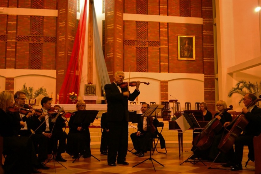 Koncert symfoniczny w wykonaniu Konstantego Andrzeja Kulki