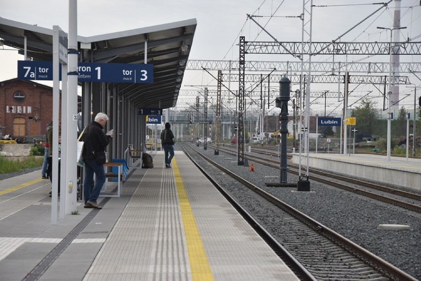 Dobiega końca remont torów kolejowych między Legnicą a Rudną...