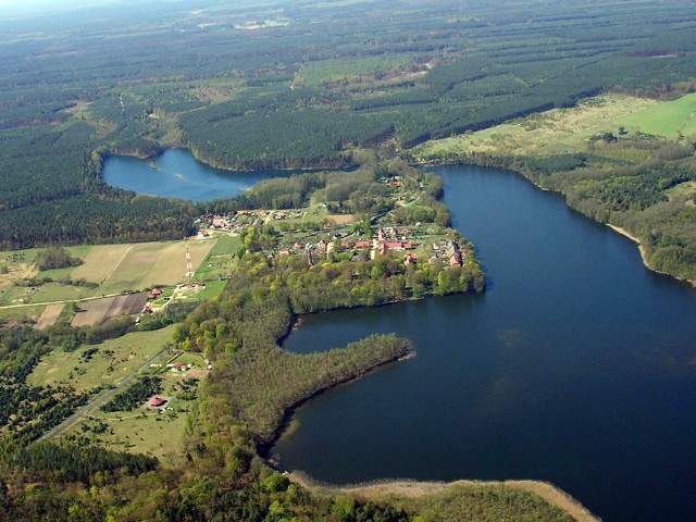 Danków, średniowieczna wieś zagubiona w Puszczy Gorzowskiej - z cennymi zabytkami architektury i pozostałościami danych fortyfikacji - otwiera się na turystów. Wraz z gminą Strzelce Krajeńskie jest od tego roku członkiem Lubuskiej Regionalnej Organizacji Turystycznej.