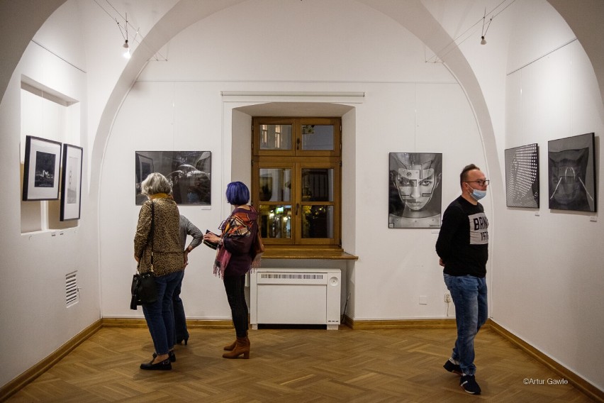 Tarnów. Wystawa mistrzów fotografii artystycznej w Tarnowskim Centrum Kultury. Excellence FIAP Polska 2 [ZDJĘCIA]