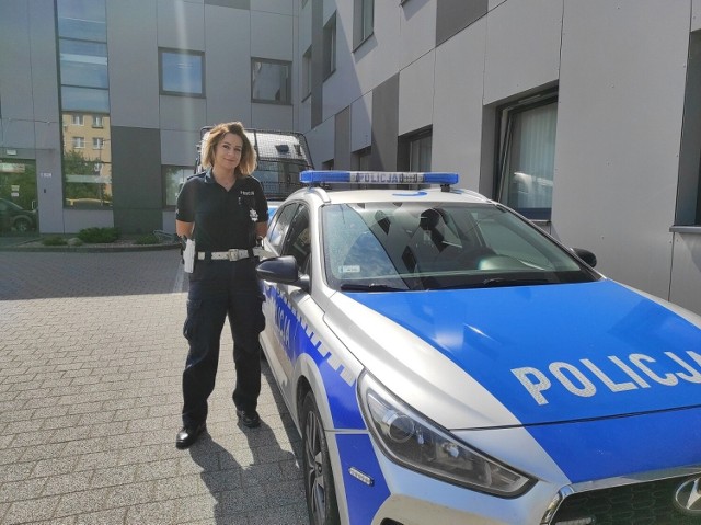 Policjanci z Tucholi, którzy pilotowali na sygnale jadącą w samochodzie rodzącą kobietę