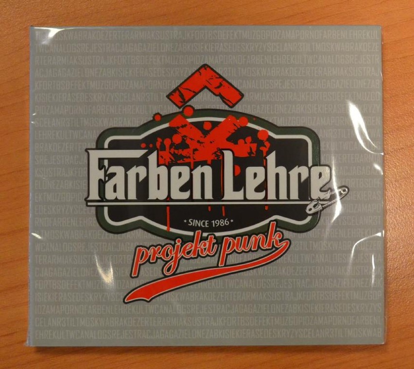 Wygraj płytę, koszulkę i czapkę od Farben Lehre