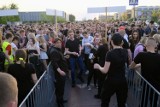 Wielkie Grillowanie UAM 2022 w Poznaniu: Studenci stali w kolejce nawet 2 godziny. Sama uczelnia zabrała głos w sprawie problemów z wejściem