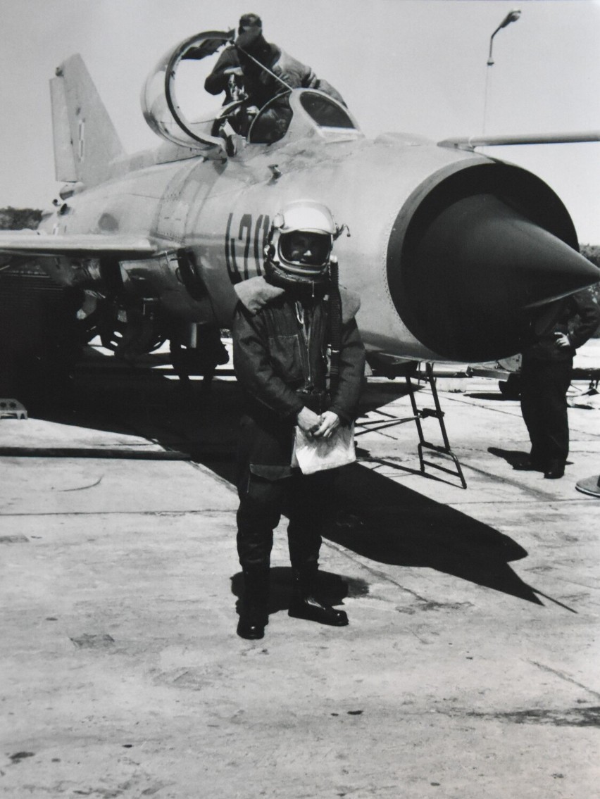 Por. Jacek Sypniewski, jeden z pierwszych pilotów MiG-21