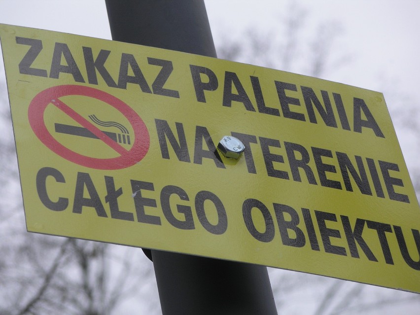 Zakaz palenia w Wejherowie w parku i na kalwarii już obowiązuje. Za jego złamanie grozi mandat