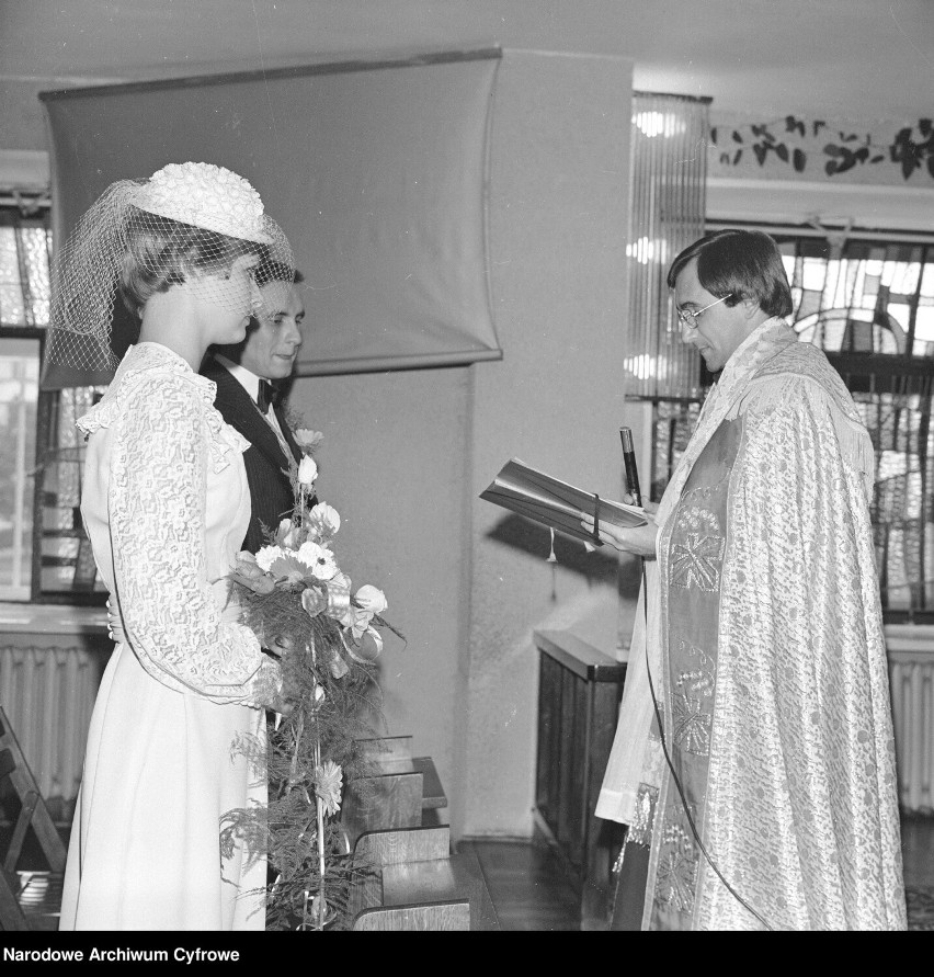 Moda ślubna i wesele w ...PRL. Mamy zdjęcia z lat 70