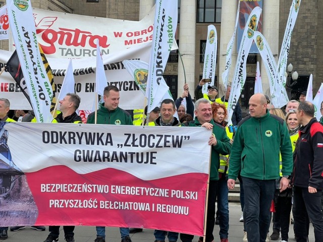 Związkowcy z kopalni i Elektrowni Bełchatów manifestowali w Warszawie