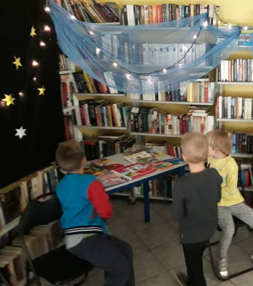 Noc bibliotek w bibliotece powiatowej w Poddębicach