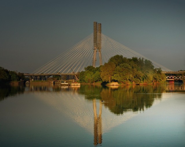 Wieczorny widok na most