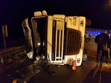 Wypadek na A1 w Mszanie. Pijany kierowca ciężarówki omal nie staranował radiowozu! [ZDJĘCIA]