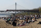 Plaże w Warszawie 2018. Sprawdźcie, gdzie można wypoczywać latem nad Wisłą [PRZEGLĄD]