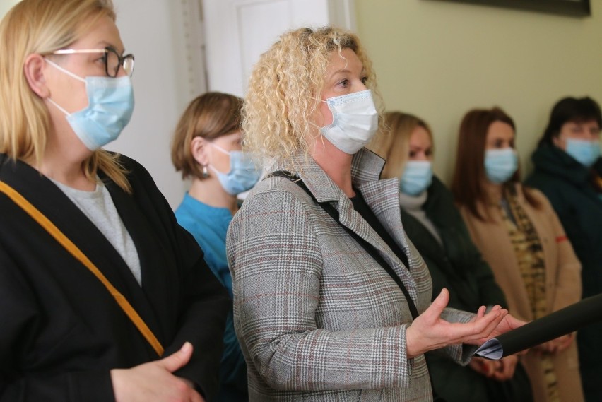 Co dalej z porodówką w Chorzowie? Pielęgniarki boją się o przyszłość swoich miejsc pracy
