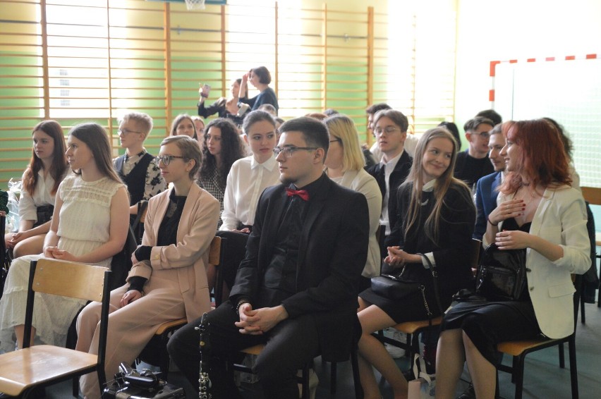 Zakończenie roku szkolnego klas III w I LO w Bełchatowie