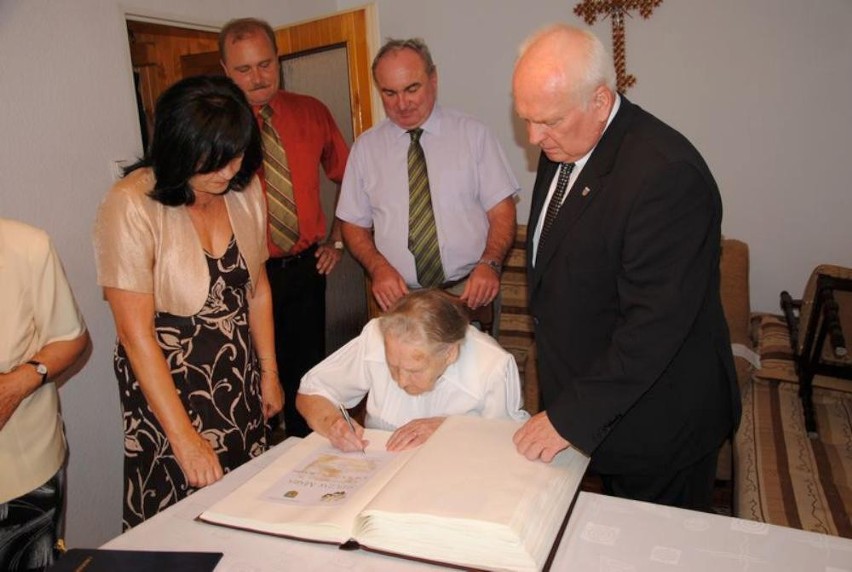 Najstarsza mieszkanka gminy Grodziska ma 104 lata [FOTO]