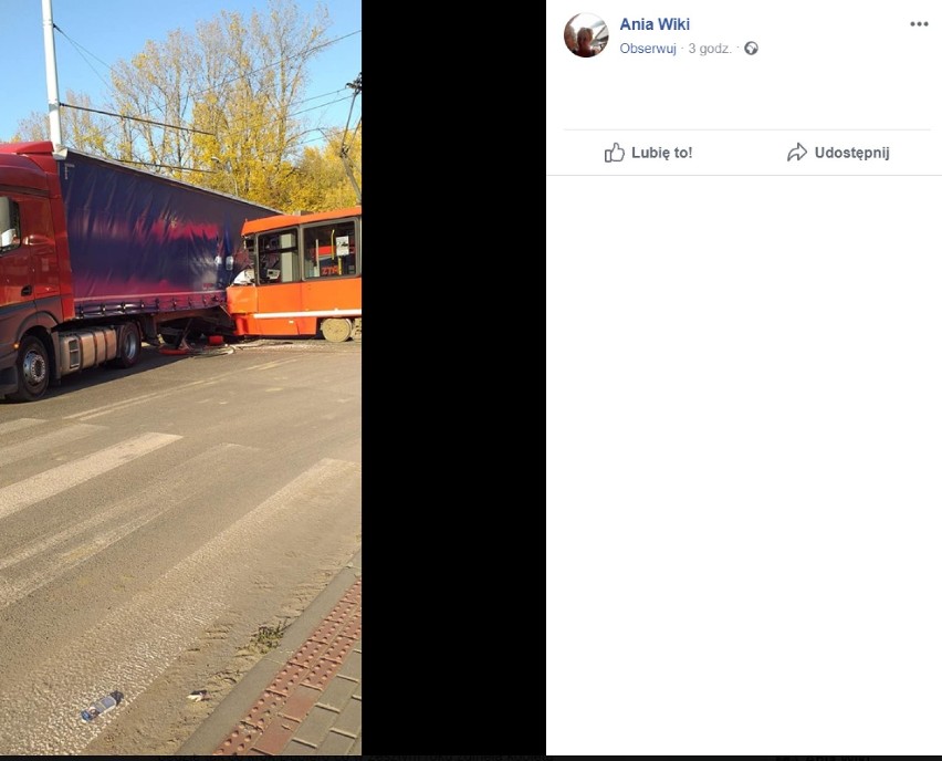 Wypadek tramwaju w Bytomiu. Ciężarówka nie zdążyła przejechać, ewakuowano 30 pasażerów [ZDJĘCIA]