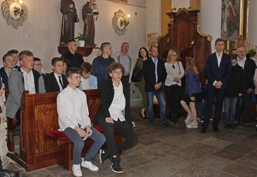 Bierzmowanie w parafii pw. NMP Wniebowziętej w Zbąszyniu - 17 maja 2019