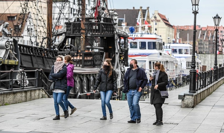 Gdańsk: Majówka w dobie epidemii koronawirusa. Sporo spacerowiczów i rowerzystów [zdjęcia] 