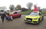 "Mikołajkowy Samochód" dojechał do dzieci w Malborku i Lasowicach Wielkich. Fundacja First Malbork Team dziękuje za ciepłe przyjęcie