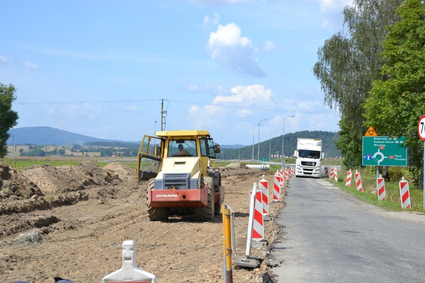 Rozpoczęli przebudowę drogi do strefy ekonomicznej (ZDJĘCIA)