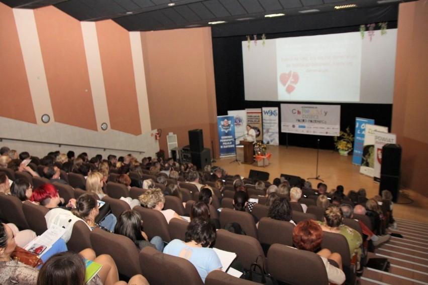 Chrońmy dzieci przed przemocą - konferencja w ZCAS