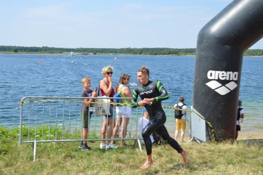 Zawody triathlonowe rozgrywane są w Radłowie od 2015 roku....