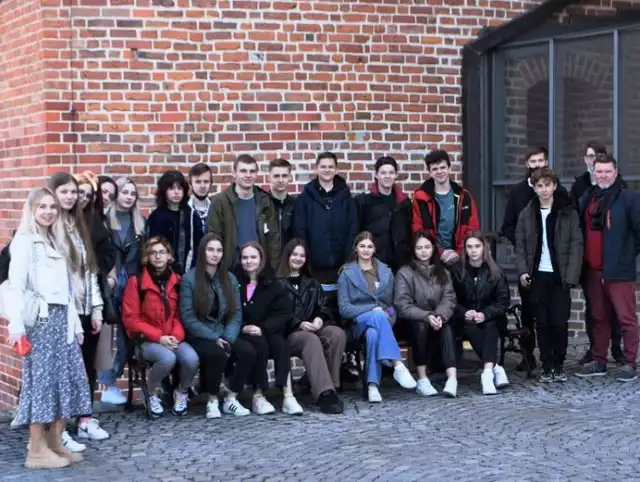 Liceum Ogólnokształcące im. Stanisława Konarskiego w Oświęcimiu otworzyło szeroko drzwi dla młodych uchodźców z Ukrainy