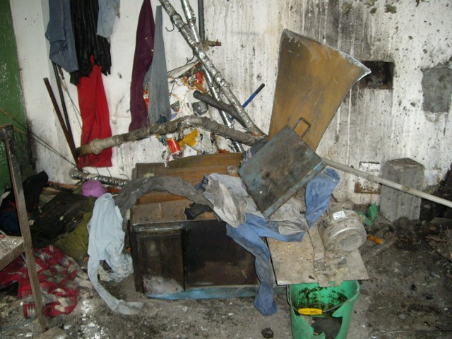 Piec, który wybuchł w garażu w Białaczowie
