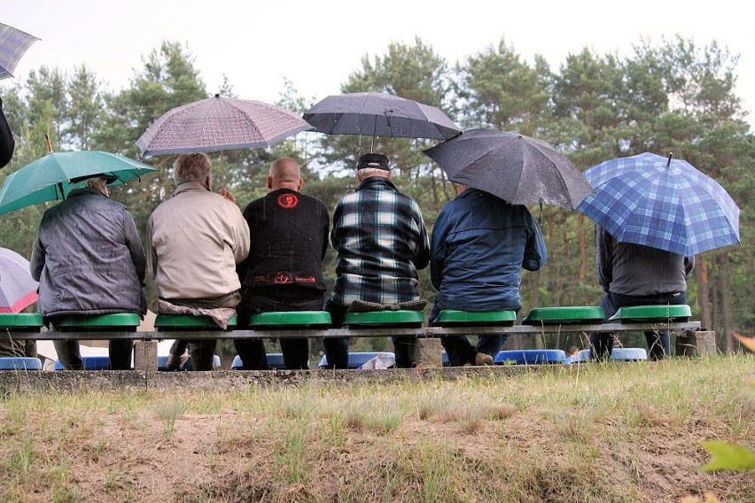 Huragan nie taki straszny. Warta Sieraków pokonuje spadkowicza [ZDJĘCIA]