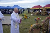 Ale ma głos! Posłuchaj jak śpiewał ksiądz Stanisław Czerwiński z Jakubowa na dożynkach w Brzegu Głogowskim