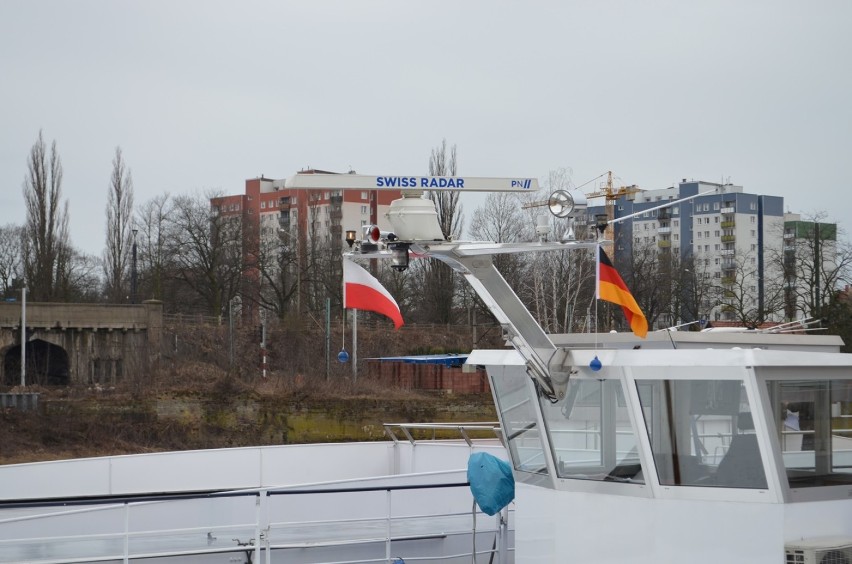 Głogowska marina ma gości - dwa turystyczne statki zza granicy (FOTO)