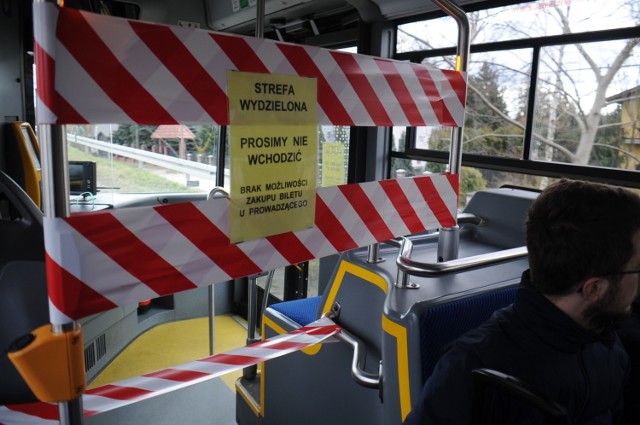 Ograniczone zostaną kursy tramwajów i autobusów