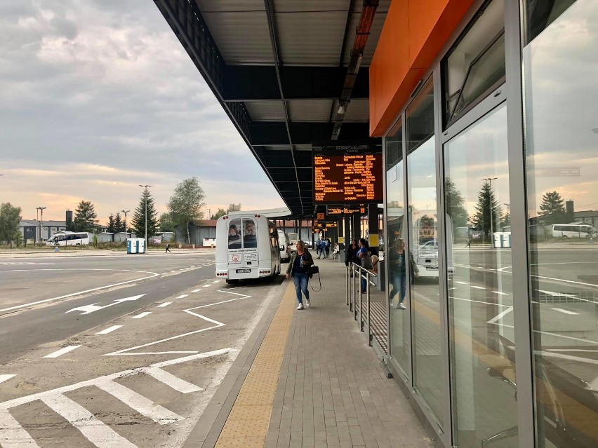 Dworzec autobusowy w Krośnie zmodernizowany. Zobacz, jak się zmienił [ZDJĘCIA]