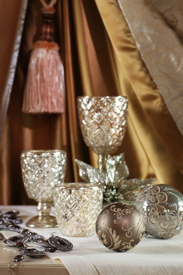 Kolekcja Taiga - Najbardziej zimowa w tonacji kolekcja spośród tegorocznych propozycji AlmiDecor  &#8211; połyskliwa , mieniąca się srebrem złotem, perłą. Ze względu na różnorodność elementów &#8211; również pod względem ich wielkości,  idealna do dekoracji stołu, choinki i świątecznego salonu.