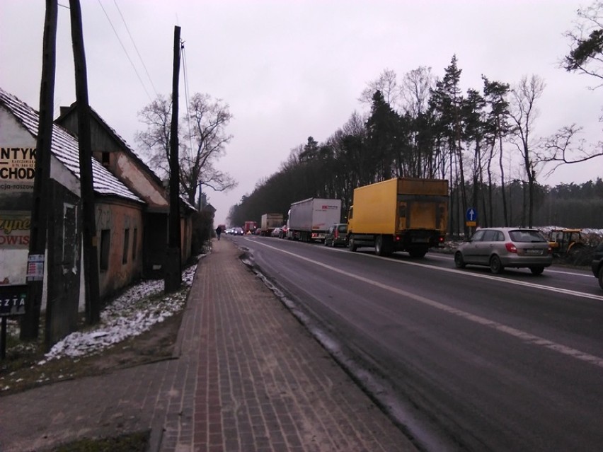 Wypadek Karczowiska. Trzy osoby ranne, w tym dziecko